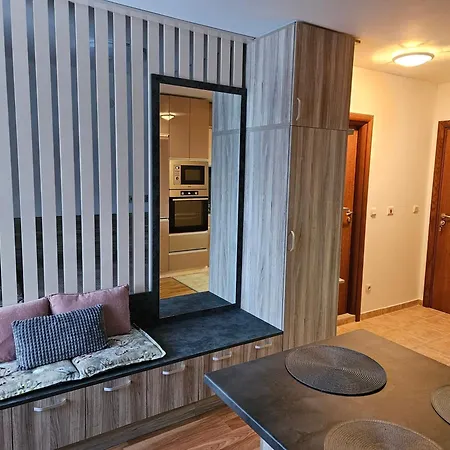 Apartamento стаята на ив